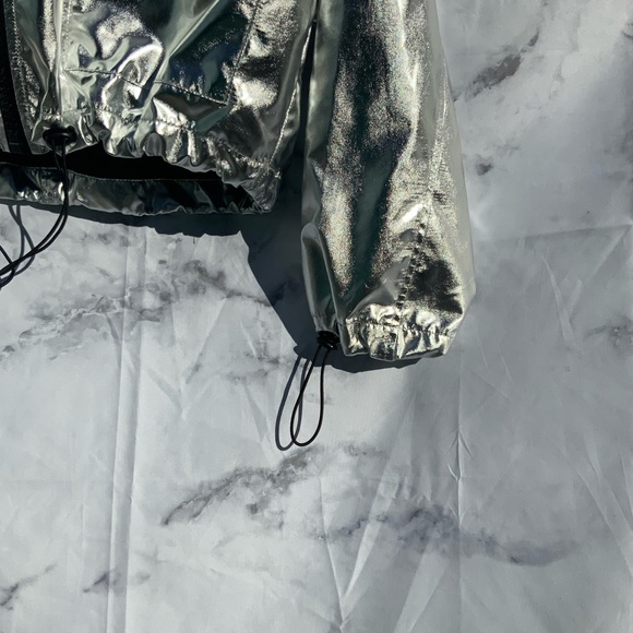 ASOS Silver Cropped Jacket - Picture 3 of 3